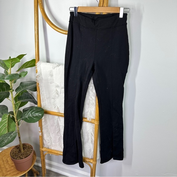ALO Yoga Black Pull On Split Hem Pants sz M - Picture 3 of 6